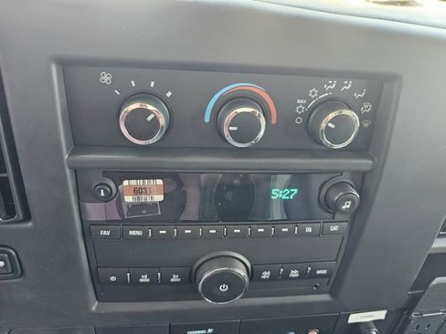 New 2025 Chevrolet Express 3500 w/ Power Convenience Package image 34