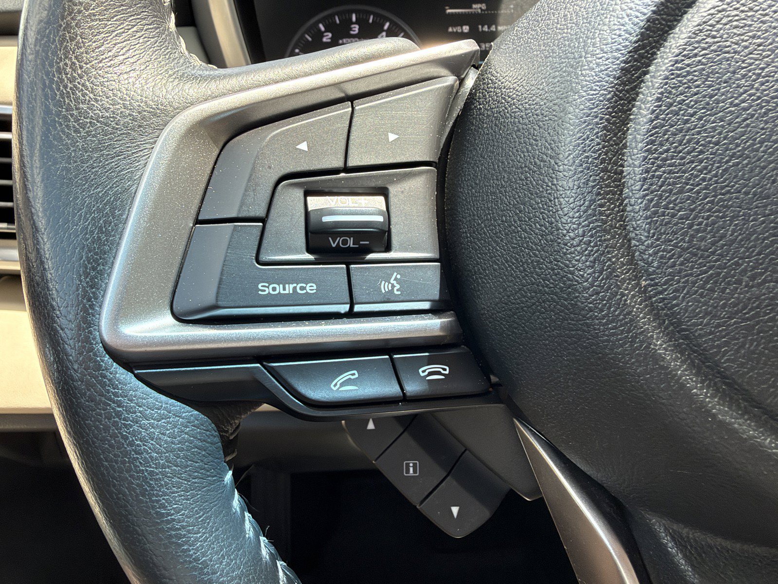 Used 2022 Subaru Legacy Limited AWD/4WD image 27