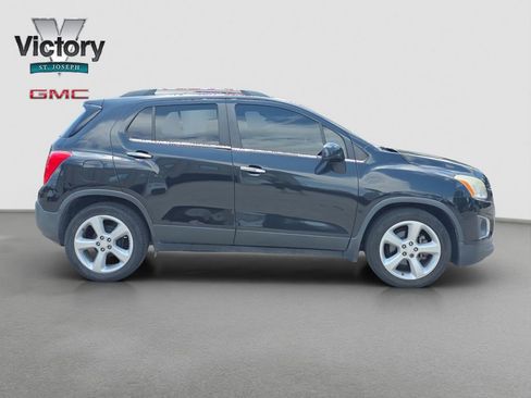 Used 2015 Chevrolet Trax LTZ FWD image 19