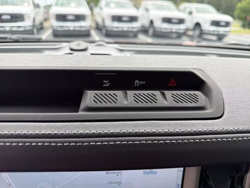 New 2026 Ford Bronco Outer Banks AWD/4WD image 8