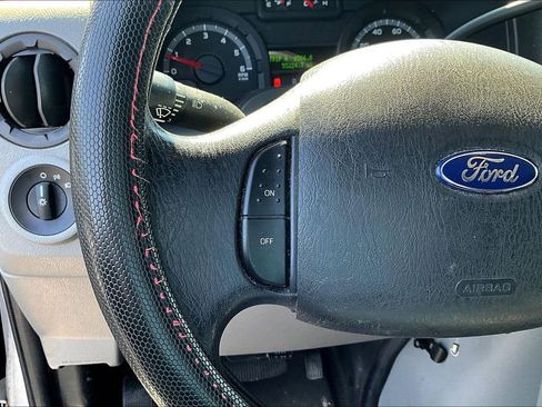 Used 2012 Ford E-150 and Econoline 150 w/ Commercial Cargo Van Pkg RWD image 8