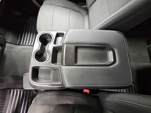 Used 2022 Chevrolet Silverado 2500 Custom w/ Custom Convenience Package image 17