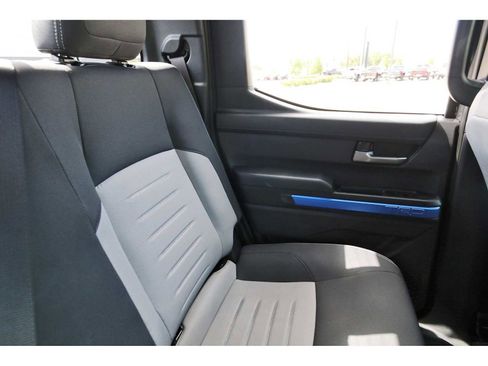 Used 2024 Toyota Tacoma TRD Sport w/ TRD Sport Upgrade Package image 10