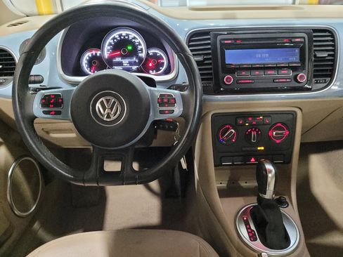 Used 2014 Volkswagen Beetle 1.8T FWD image 22