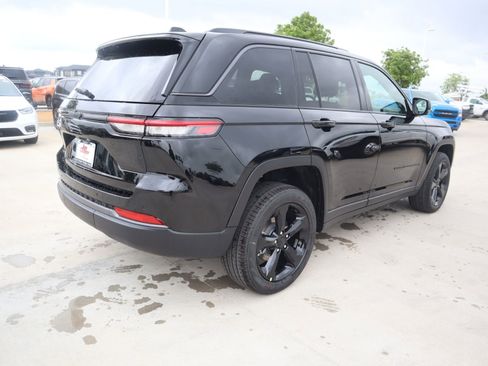 New 2026 Jeep Grand Cherokee Limited AWD/4WD image 22