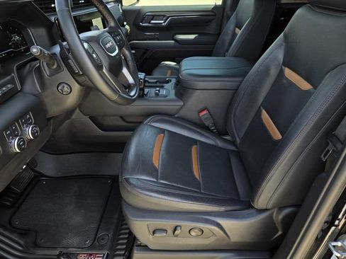 Used 2024 GMC Sierra 1500 AT4 w/ Technology Package AWD/4WD image 28