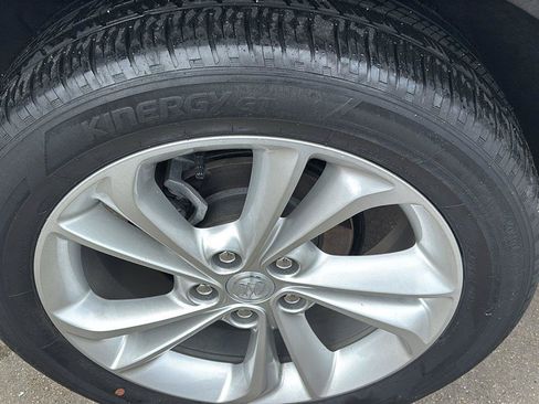 Certified 2023 Buick Encore GX Preferred w/ Cold Weather Comfort Package AWD/4WD image 11