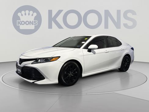Used 2020 Toyota Camry LE w/ Convenience Package AWD/4WD image 39