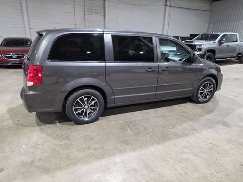 Used 2015 Dodge Grand Caravan SE w/ Quick Order Package 29E SE FWD image 13