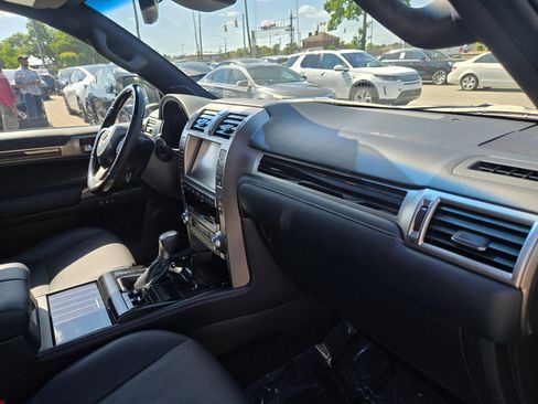 Used 2021 Lexus GX 460 Premium w/ Premium Package AWD/4WD image 20