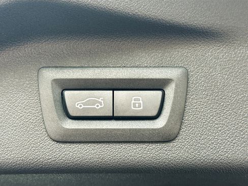 New 2026 BMW X7 M60i image 14