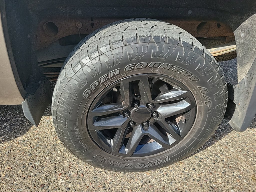 Used 2015 Chevrolet Silverado 1500 LT w/ All Star Edition AWD/4WD image 22