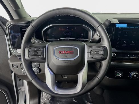 Certified 2024 GMC Sierra 1500 Elevation AWD/4WD image 12