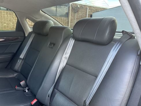 Used 2015 Hyundai Equus Signature RWD image 29