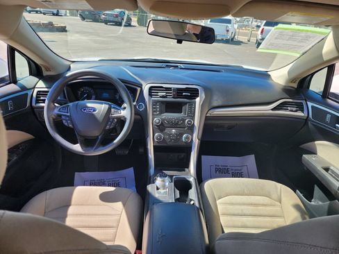 Used 2017 Ford Fusion S FWD image 9