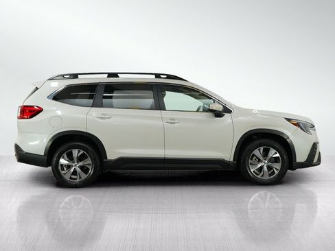 Used 2025 Subaru Ascent Premium AWD/4WD image 6
