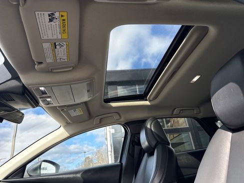 Used 2022 MAZDA CX-30 AWD 2.5 S w/ Preferred Package image 19