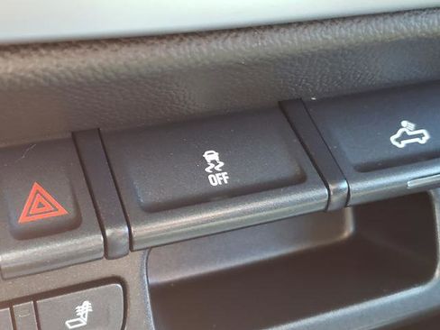 Used 2018 Chevrolet Colorado LT w/ LT Convenience Package image 25