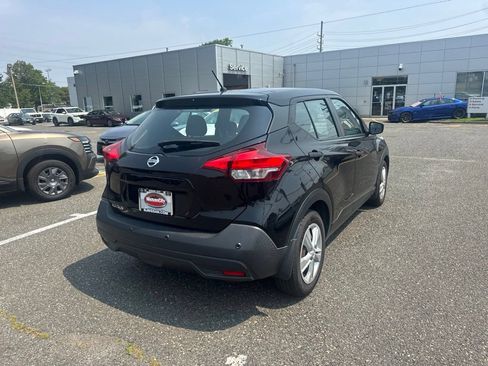 Used 2020 Nissan Kicks S FWD image 5