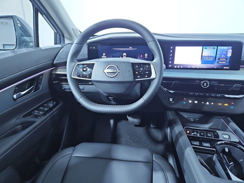 New 2025 Nissan Murano SL image 14