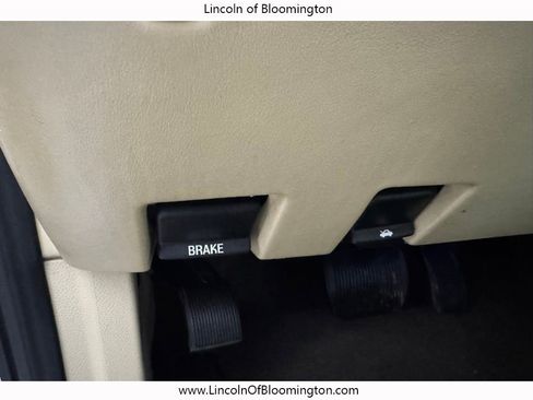 Used 2016 Lincoln Navigator L Reserve image 42