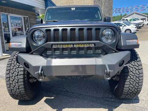 Used 2021 Jeep Wrangler Unlimited Sport AWD/4WD image 3