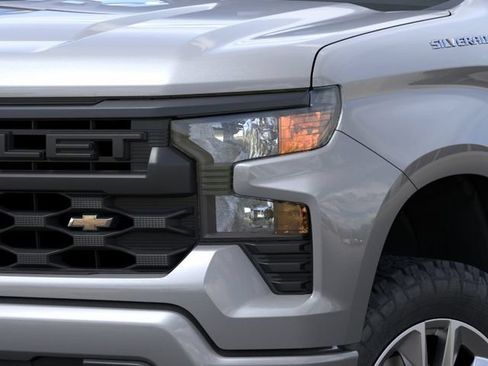 New 2026 Chevrolet Silverado 1500 Custom AWD/4WD image 11
