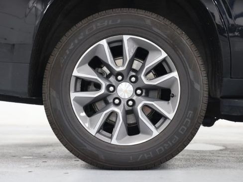Used 2023 Chevrolet Tahoe LT w/ Luxury Package AWD/4WD image 15