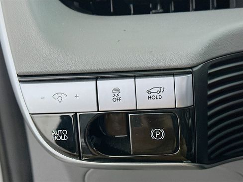 Used 2024 Hyundai Ioniq 5 SEL image 17