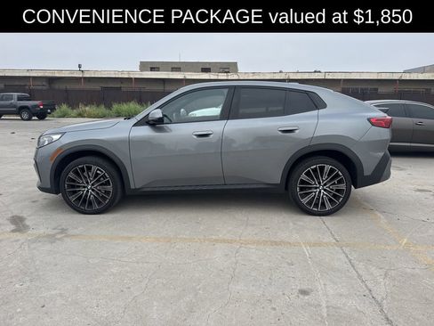 Used 2024 BMW X2 xDrive28i w/ Convenience Package image 2