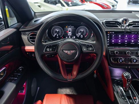 Used 2023 Bentley Bentayga AWD/4WD image 49