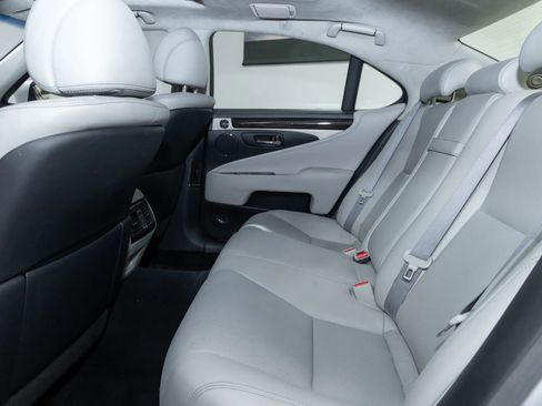 Used 2014 Lexus LS 460 image 22