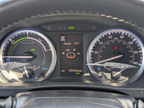 Used 2019 Toyota Highlander Limited AWD/4WD image 16