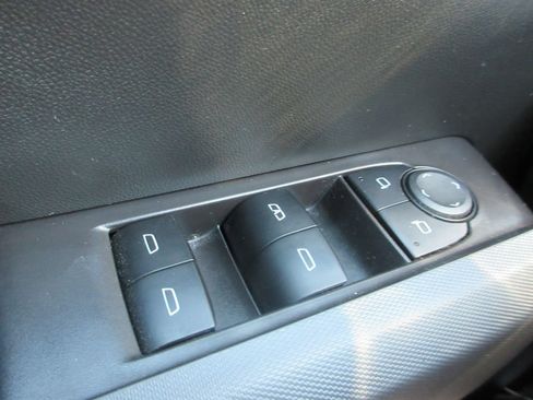 Certified 2025 GMC Canyon Elevation AWD/4WD image 27