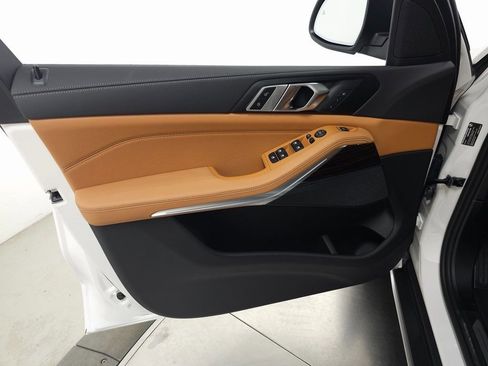 Used 2026 BMW X5 xDrive40i w/ Parking Assistance Package image 10