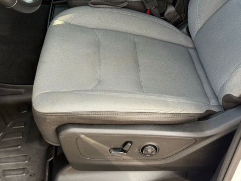 Used 2019 RAM 1500 Big Horn AWD/4WD image 2