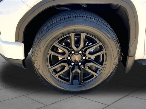 Used 2025 GMC Sierra 1500 Elevation RWD image 10
