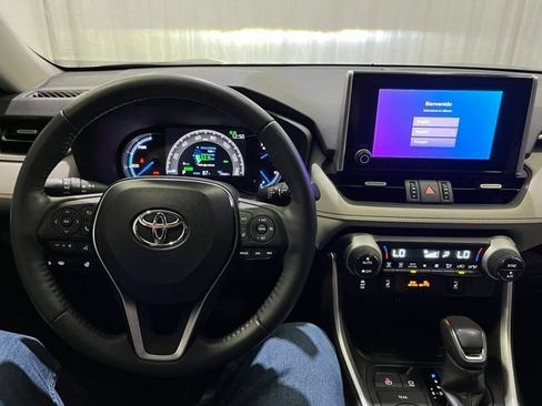 Certified 2023 Toyota RAV4 XLE Premium AWD/4WD image 23