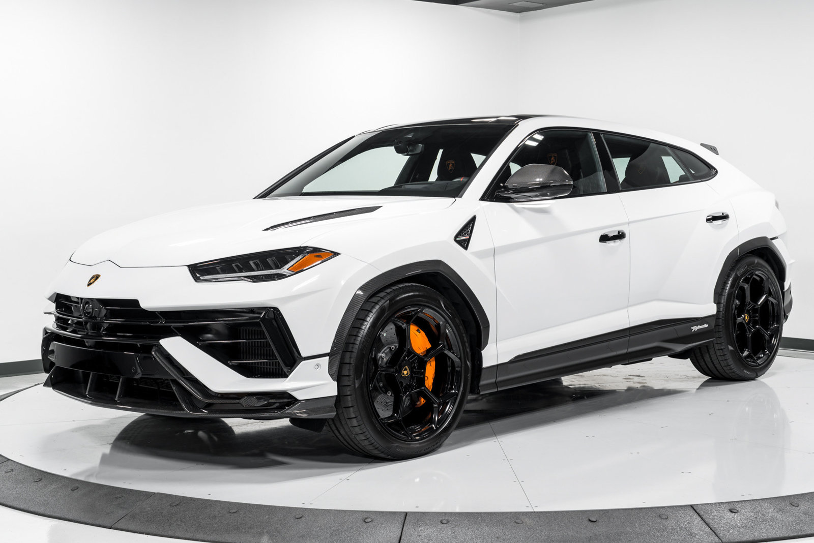 Used 2024 Lamborghini Urus Performante AWD/4WD image 7
