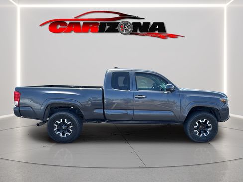 Used 2017 Toyota Tacoma SR RWD image 4