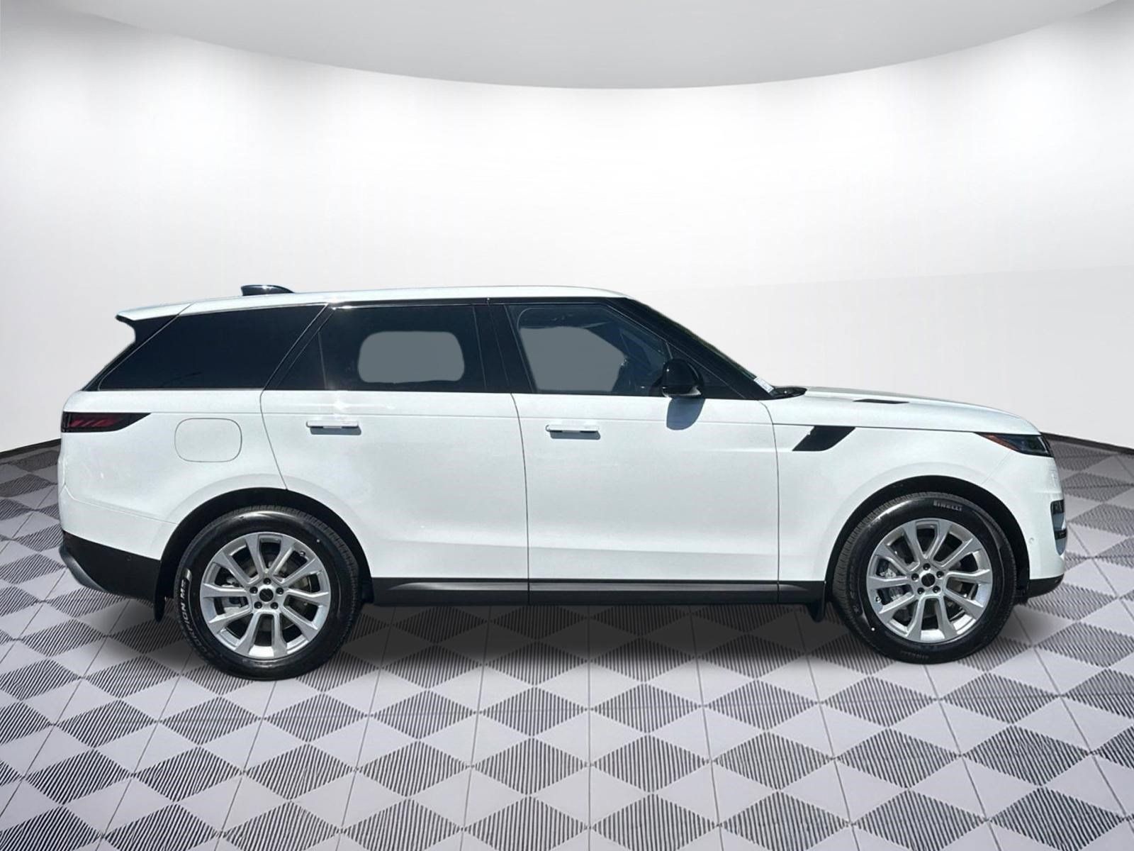 New 2026 Land Rover Range Rover Sport SE AWD/4WD image 6