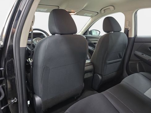 Used 2024 Nissan Sentra SV image 12