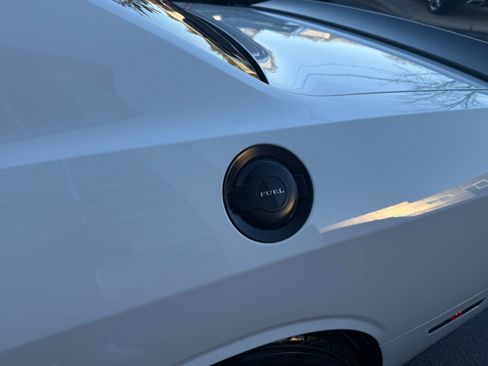 Used 2016 Dodge Challenger SRT Hellcat image 15