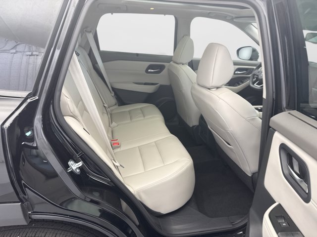 Used 2023 Nissan Rogue SL w/ SL Premium Package FWD image 19