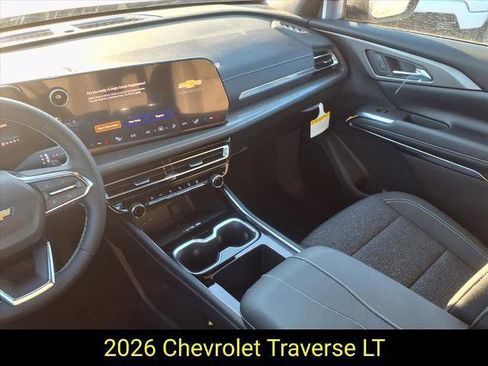 New 2026 Chevrolet Traverse LT image 6