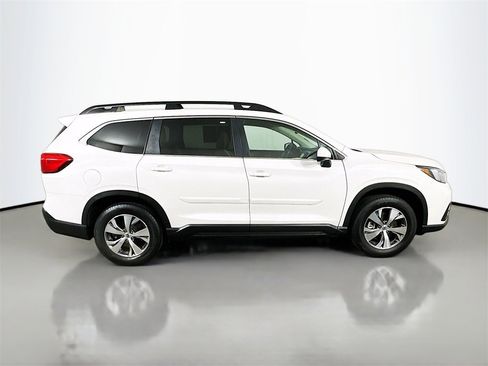 Used 2022 Subaru Ascent Premium w/ Convenience Package image 7