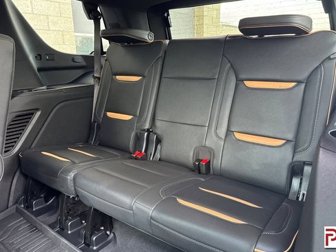Used 2024 GMC Yukon AT4 w/ Technology Package AWD/4WD image 16