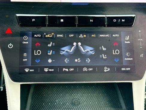 Used 2023 Maserati Grecale Modena AWD/4WD image 35