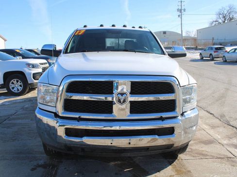 Used 2017 RAM 2500 SLT image 2