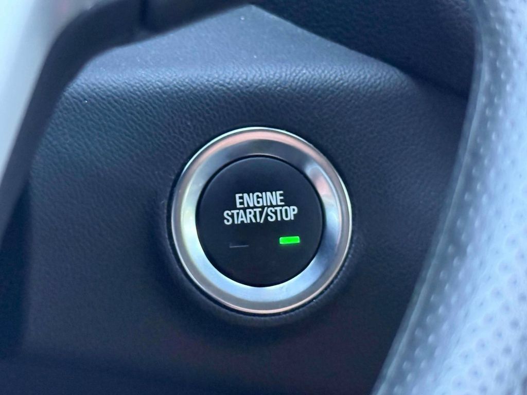Used 2022 GMC Terrain SLE w/ Driver Convenience Package AWD/4WD image 21